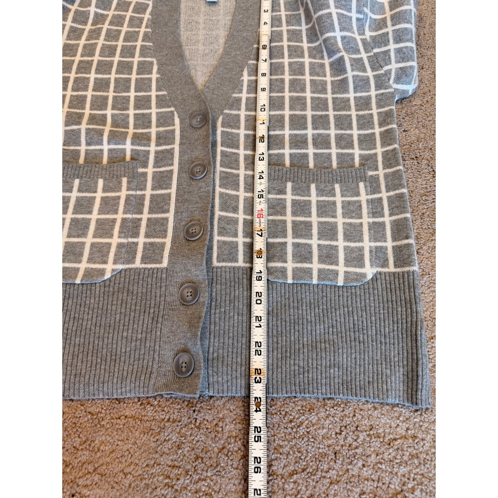 Grey‎ White Windowpane Button Front Cardigan Sweater XS Clean Girl Normcore Cozy - Picture 8 of 12